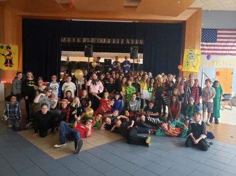 Middle school Student Council students host first dance for Halloween